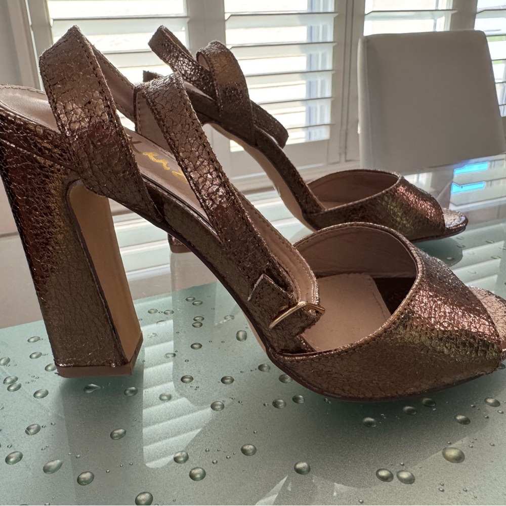 Lulus Laren Crackled Bronze Strap Block High Heel Sandals Size 6.5